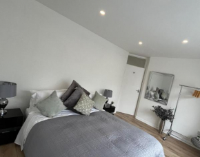 Hazlebury Muse in Poole for total wellness